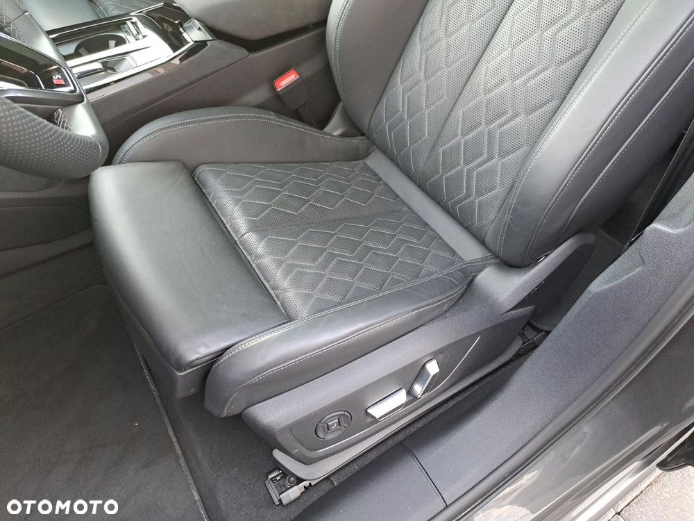 Audi A6 Sportback e-tron - 12