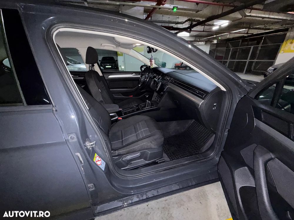 Volkswagen Passat - 23