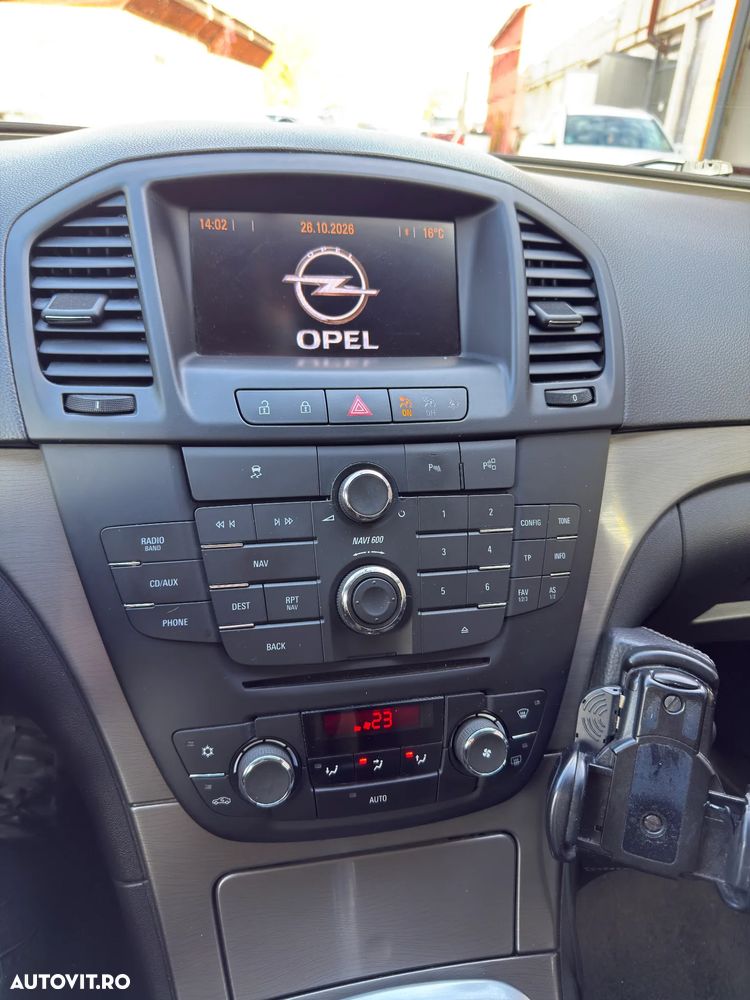 Opel Insignia 2.0 CDTI - 15