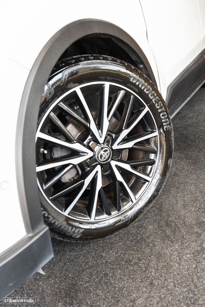 Toyota C-HR 1.8 HSD Exclusive+P.Luxury - 10