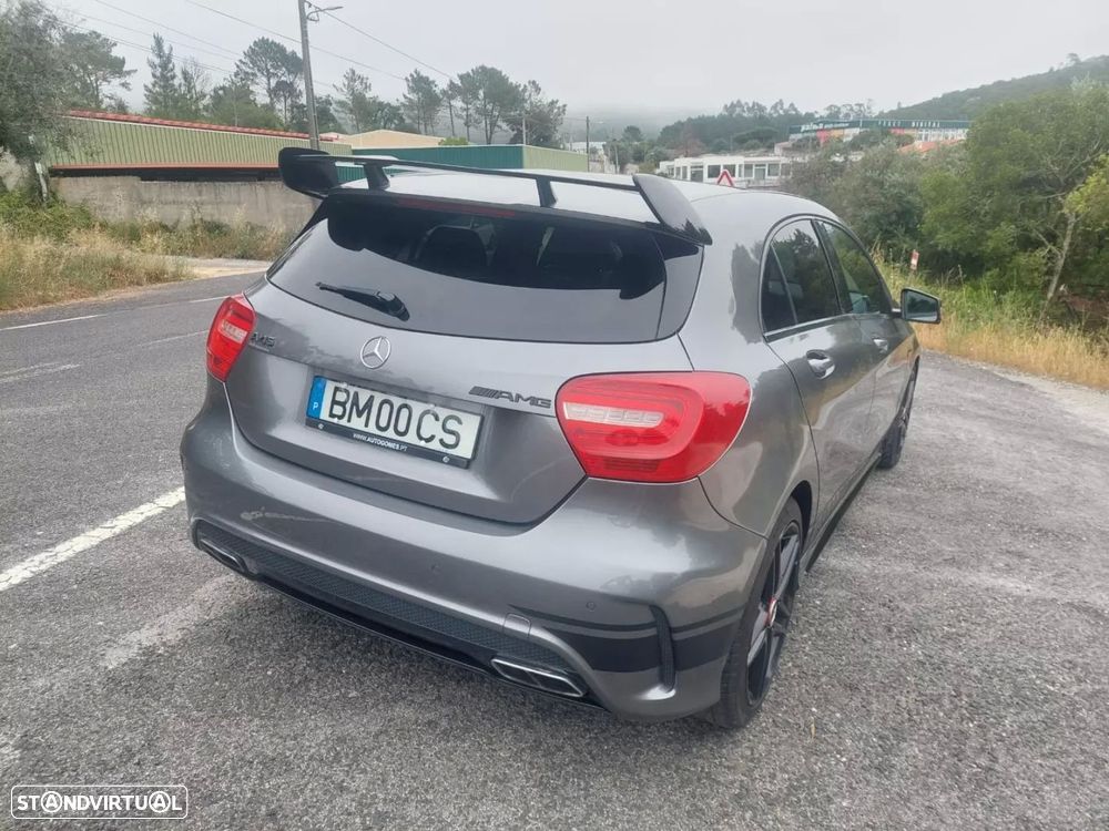 Mercedes-Benz A 45 AMG 4Matic Speedshift 7G-DCT - 3