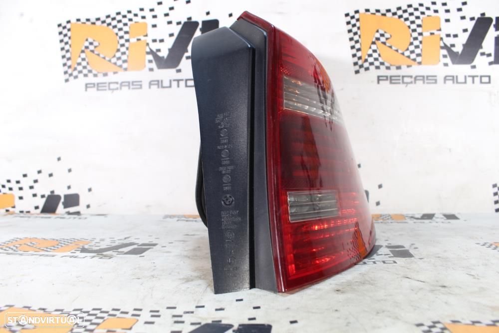 Farolim Direito Bmw 1 (E87)  63217181298 / 7181298 / Passageiro Led - 4