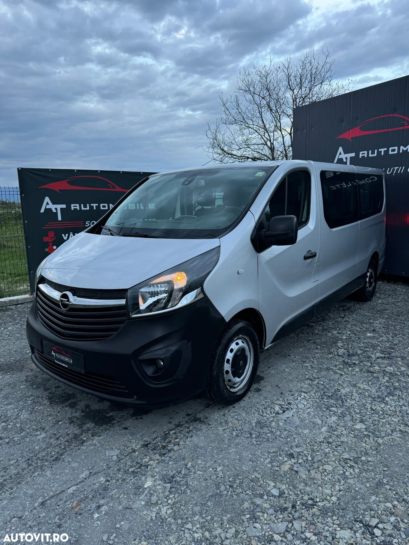 Opel Vivaro 1.6 TwinTurbo CDTI Combi L2H1 2.9 t Start/Stop - 1