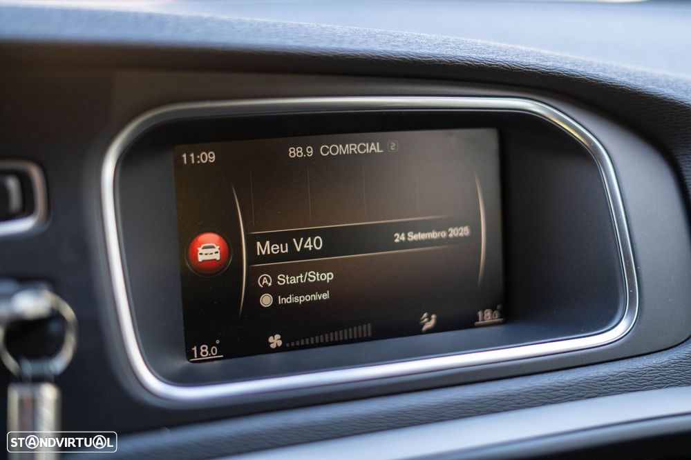 Volvo V40 Cross Country 2.0 D2 Kinetic - 19