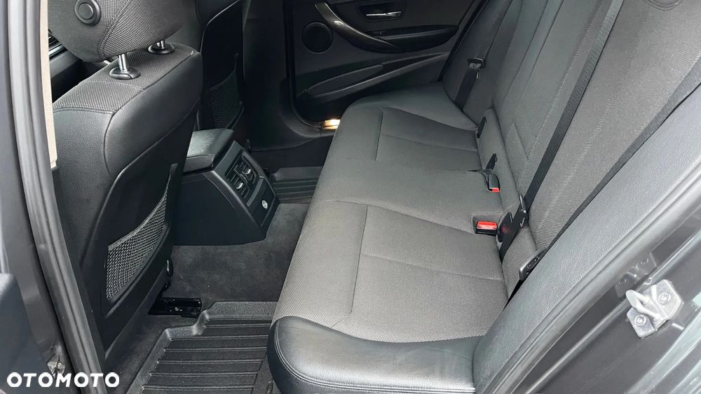BMW Seria 3 - 20