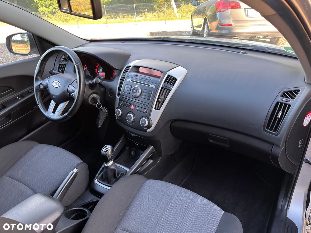 Kia Ceed 1.4 Comfort + - 20