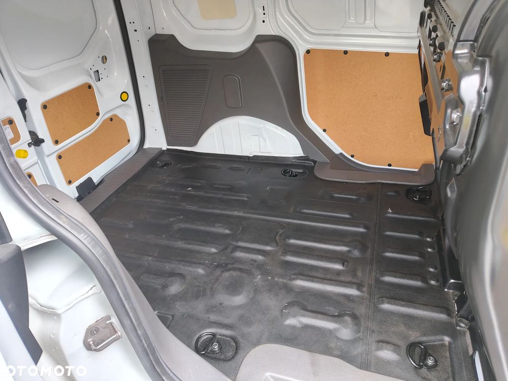 Ford Transit Connect - 14
