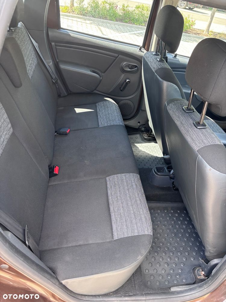 Dacia Duster 1.6 16V 105 4x2 Essentiel - 17
