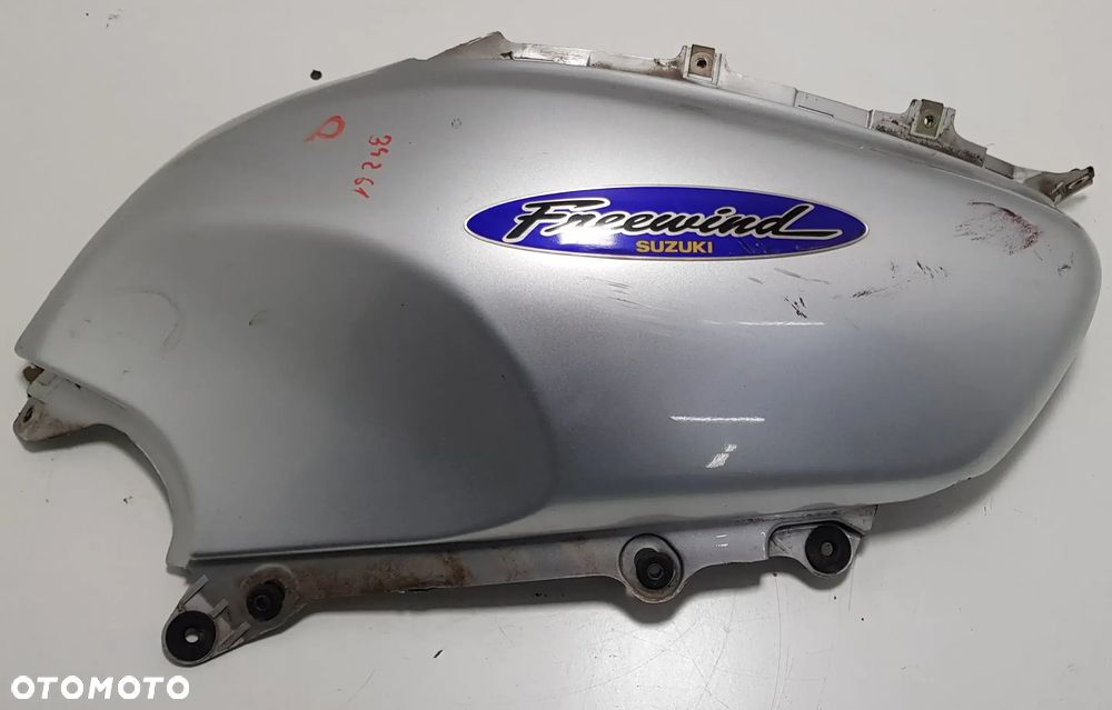 SUZUKI XF 650 Freewind Bok boczek czacha Prawa Prawy - 2