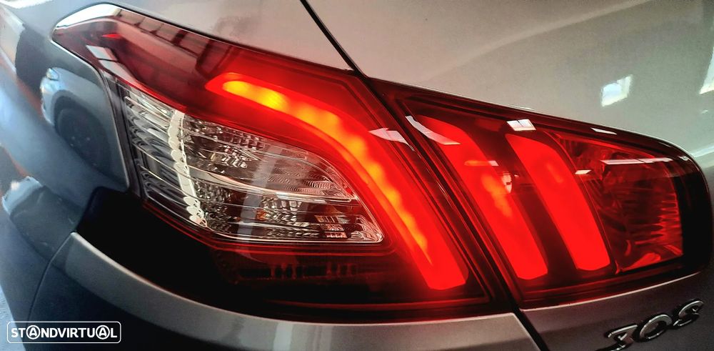 Peugeot 308 1.2 PureTech Style - 21
