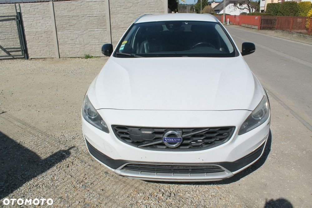 Volvo V60 Cross Country - 2