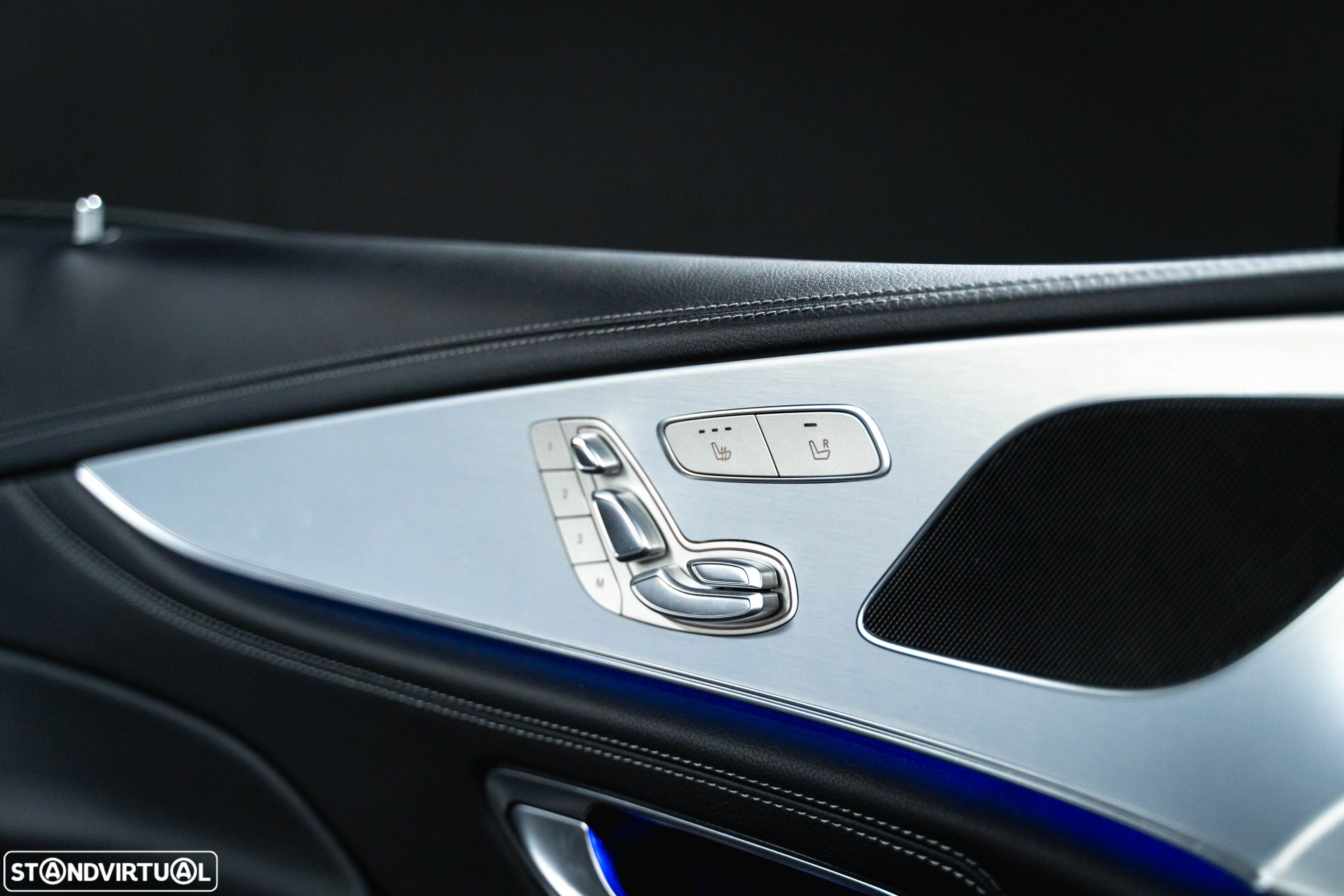 Mercedes-Benz CLS 300 d AMG Line - 11
