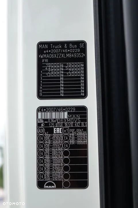 MAN TGX 18.510 4X2 BLS / XXL / EURO 6 / STANDARD / AUTOMAT / RETARDER / 2 ZBIORNIKI / LODÓWKA / KLIMA POSTOJOWA - 33