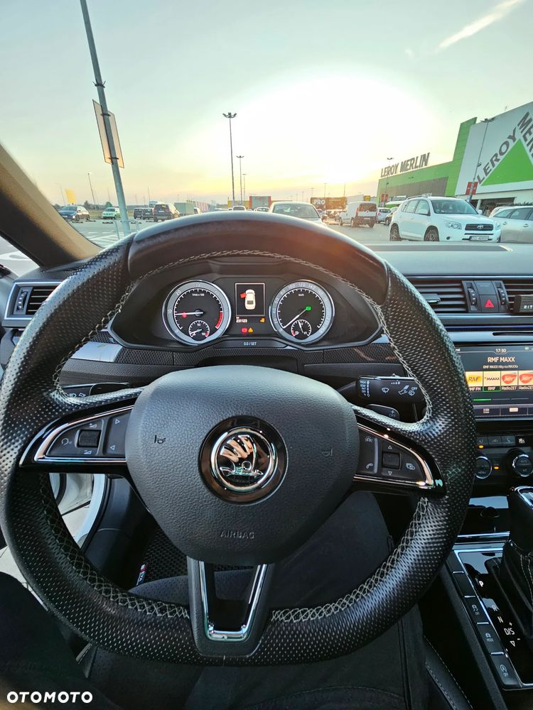 Skoda Superb 2.0 TDI 4x4 Sportline DSG - 10