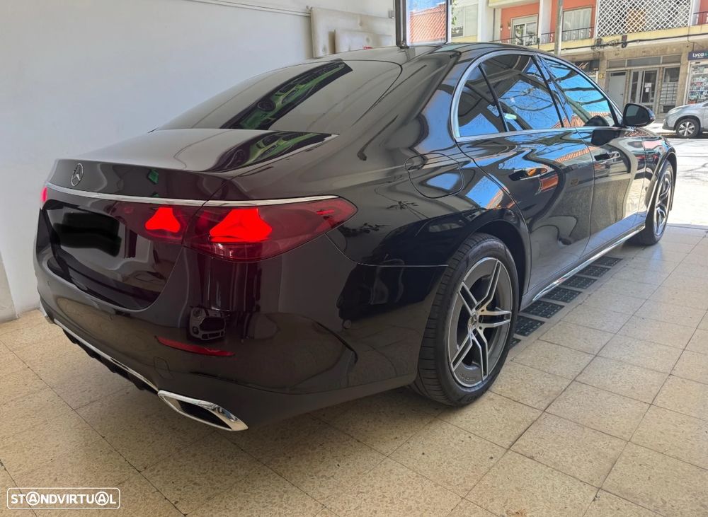 Mercedes-Benz E 300 Standard - 4