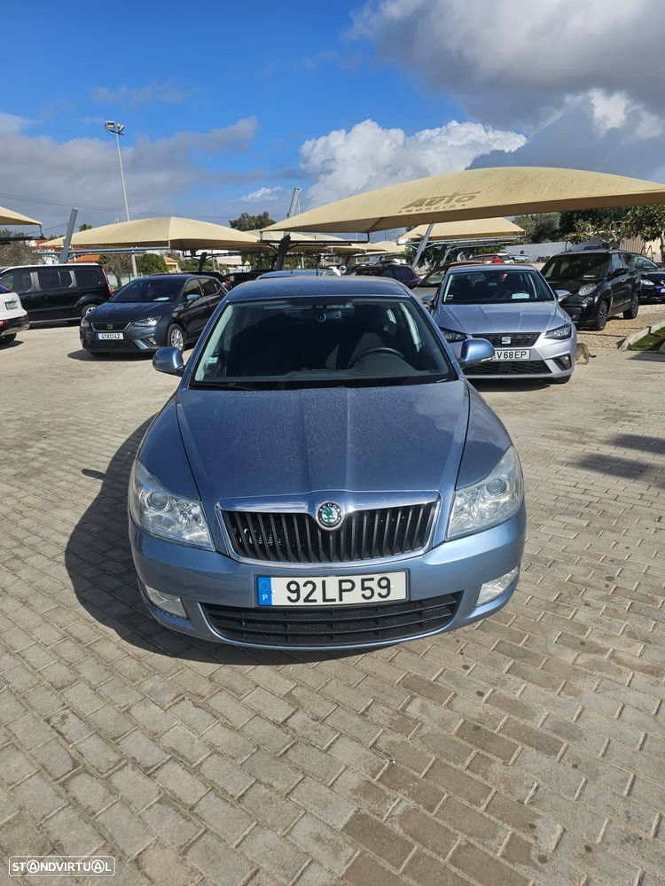 Skoda Octavia 2.0 TDI Elegance DSG - 1