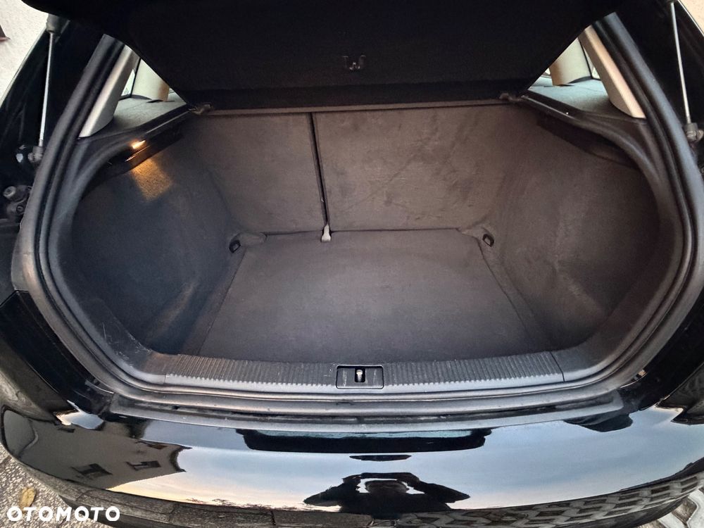 Audi A3 Sportback 2.0 TDI DPF S tronic Ambiente - 8