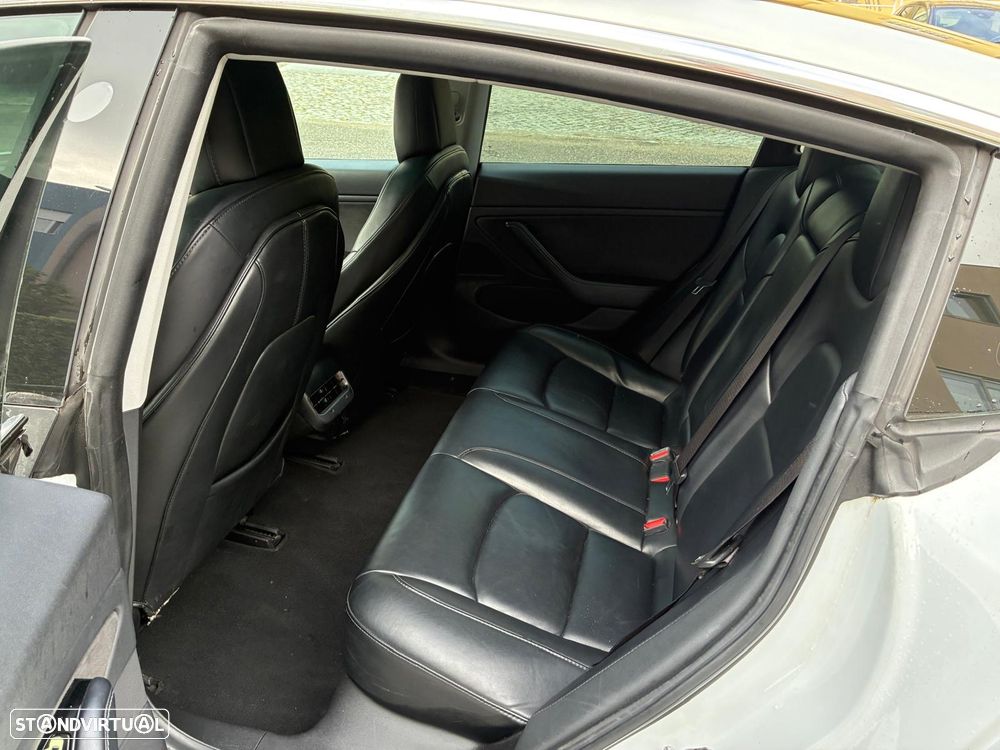 Tesla Model 3 Long-Range RWD - 5