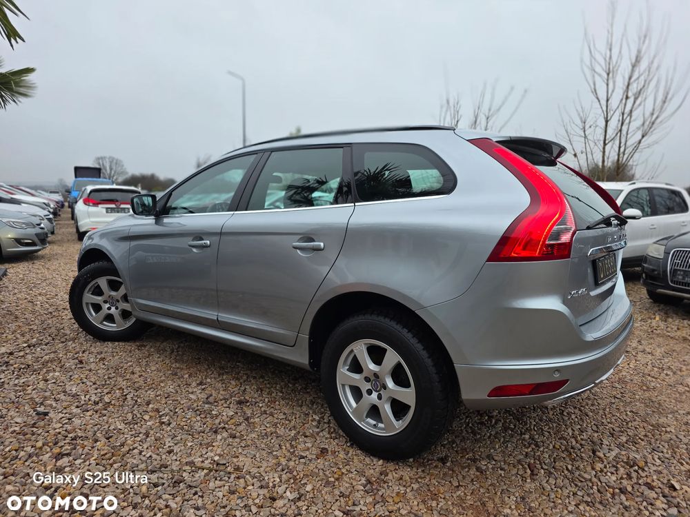Volvo XC 60 D4 Momentum - 17