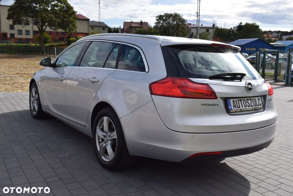Opel Insignia - 10