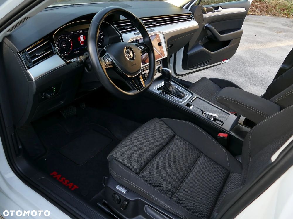 Volkswagen Passat 1.5 TSI EVO Highline DSG - 25