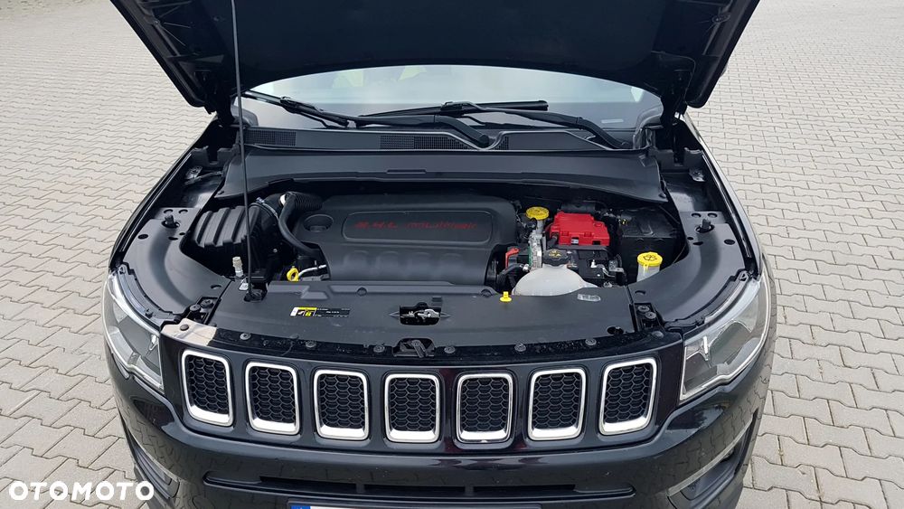 Jeep Compass - 10