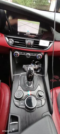 Alfa Romeo Giulia 2.2 AT8 Super - 19