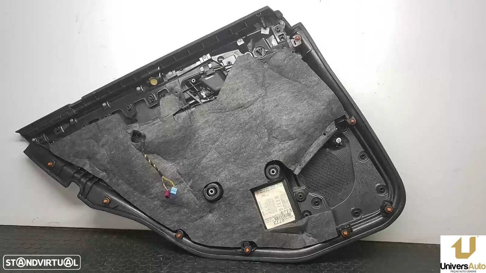 FORRA PORTA TRASEIRA DIREITA MERCEDES-BENZ CLASSE E T-MODEL 2011 -A2127370288 - 2