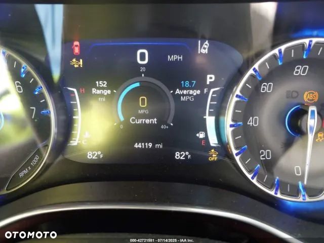 Chrysler Pacifica - 15