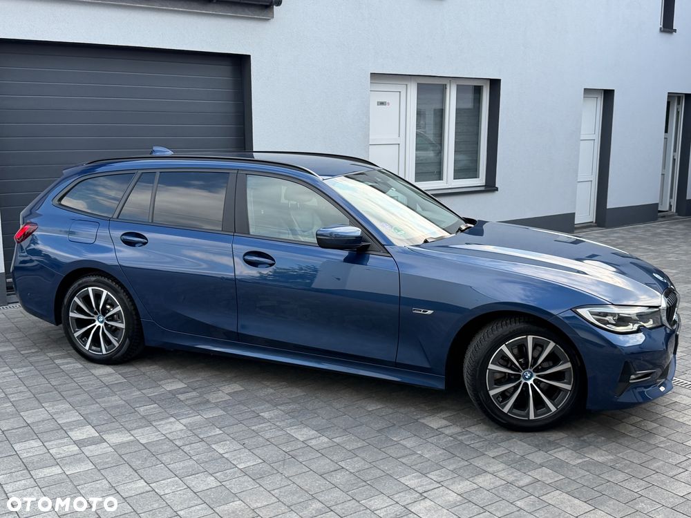 BMW Seria 3 320e Sport Line - 17