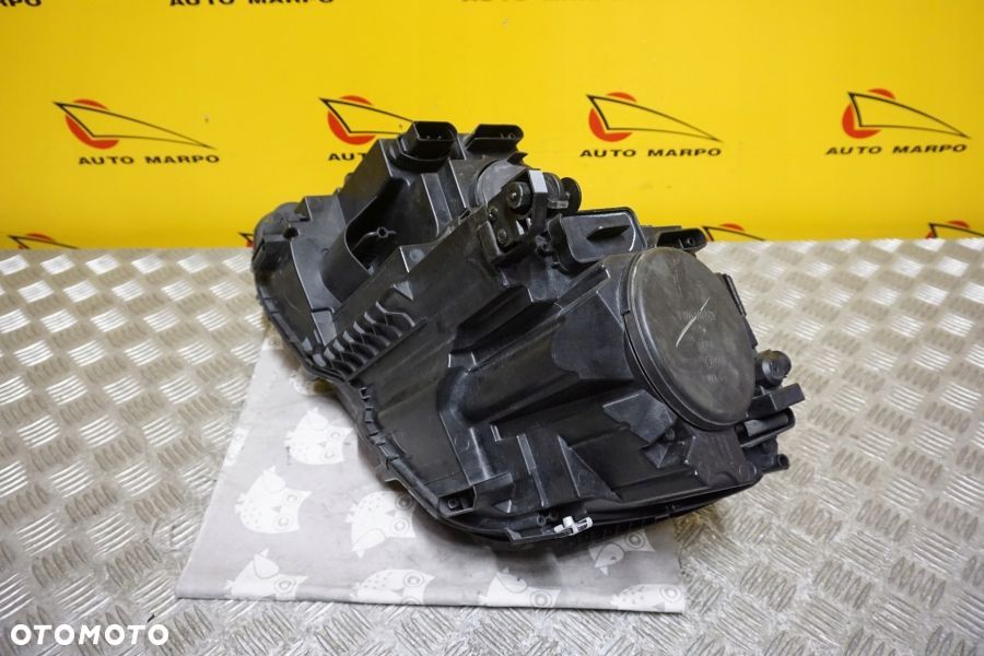 VW TIGUAN 2016 - REFLEKTOR LAMPA ZWYKŁA HALOGENOWA PRAWA USA - 13