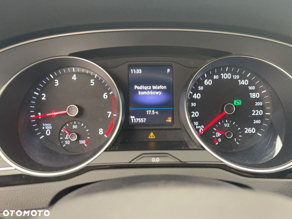 Volkswagen Passat - 16