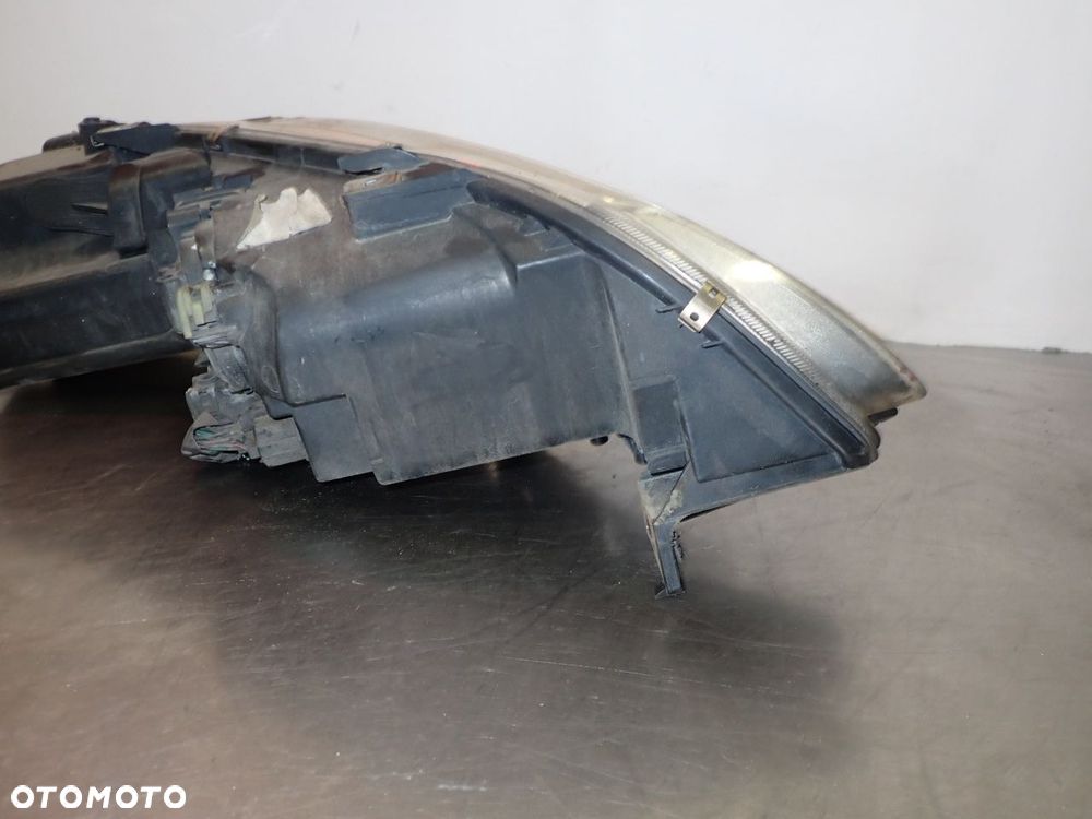 LAMPA LEWA PRZEDNIA SOCZEWKA MAZDA 6 I - 6