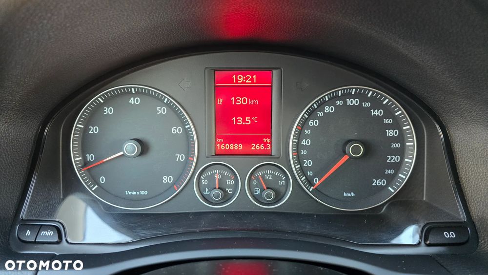 Volkswagen Golf - 21