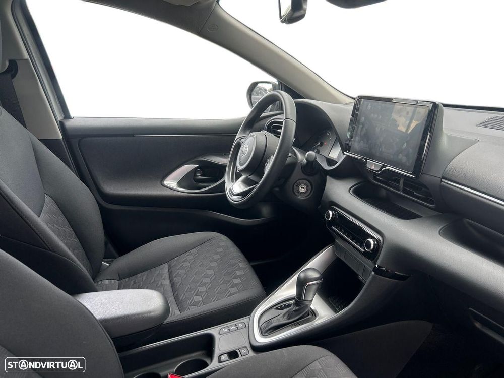 Toyota Yaris - 13