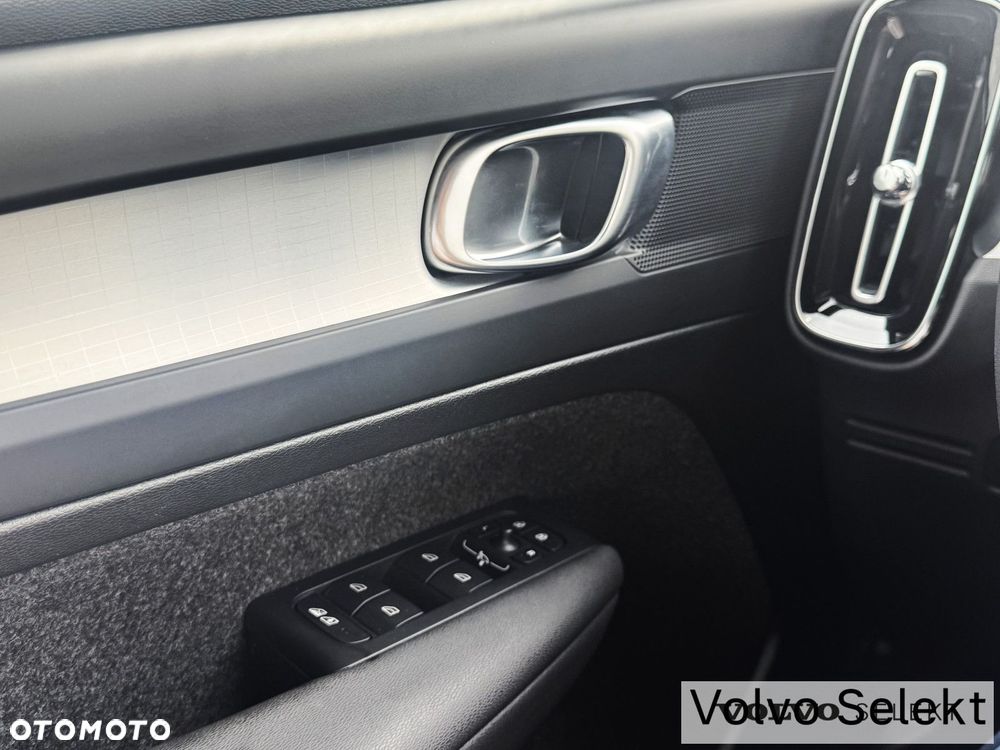 Volvo XC 40 - 28