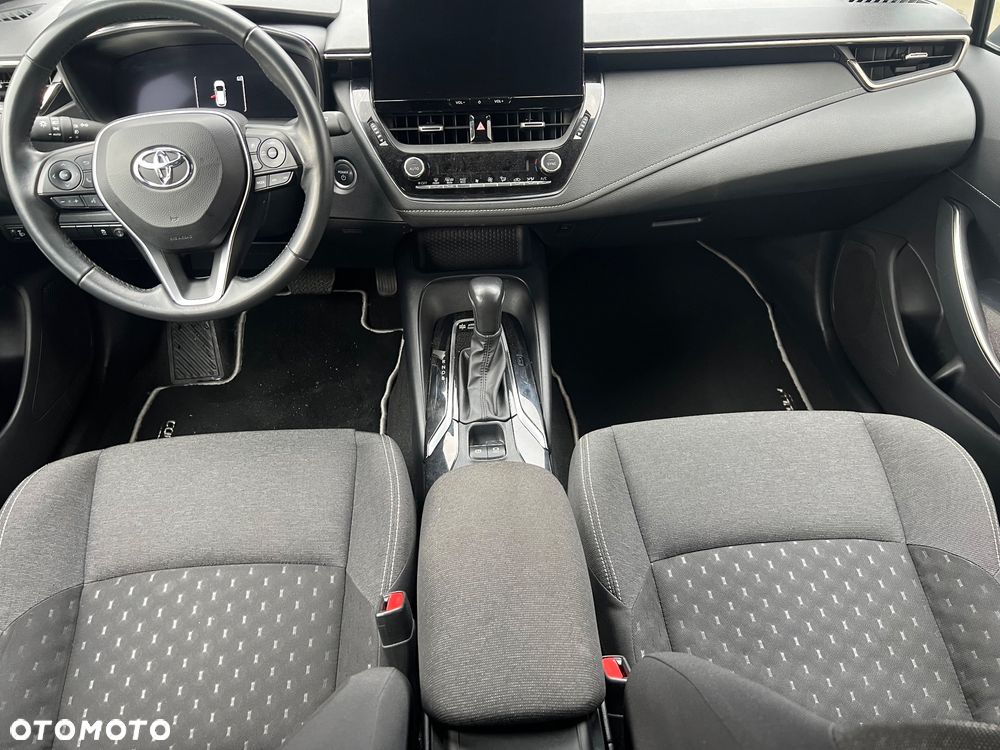 Toyota Corolla 1.8 Hybrid Comfort - 17