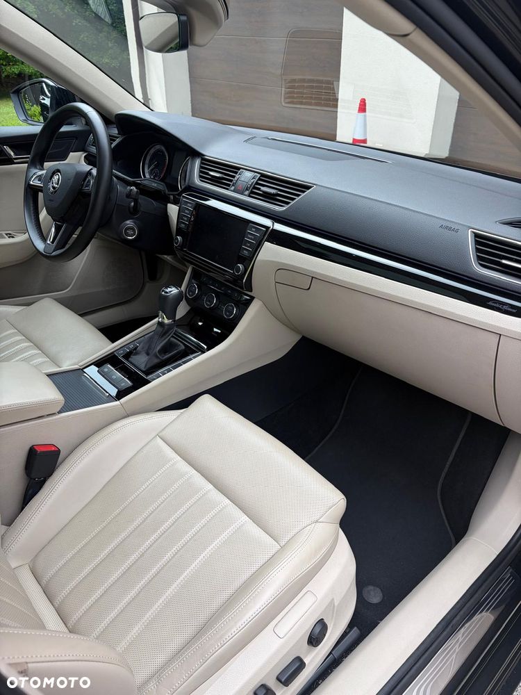 Skoda Superb 1.8 TSI L&K DSG - 8