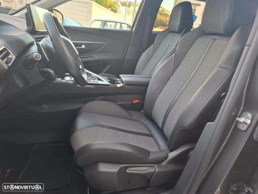 Peugeot 3008 1.2 PureTech Allure EAT8 - 33