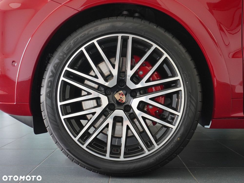 Porsche Cayenne GTS - 11