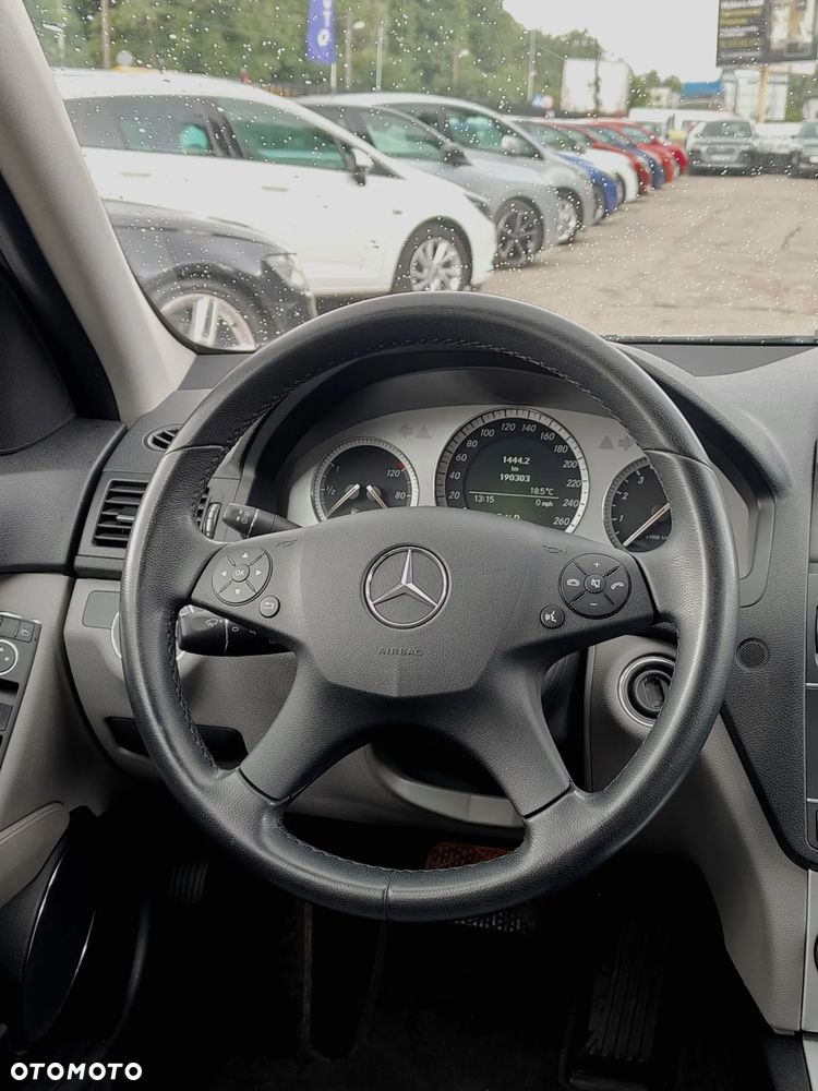 Mercedes-Benz Klasa C - 16