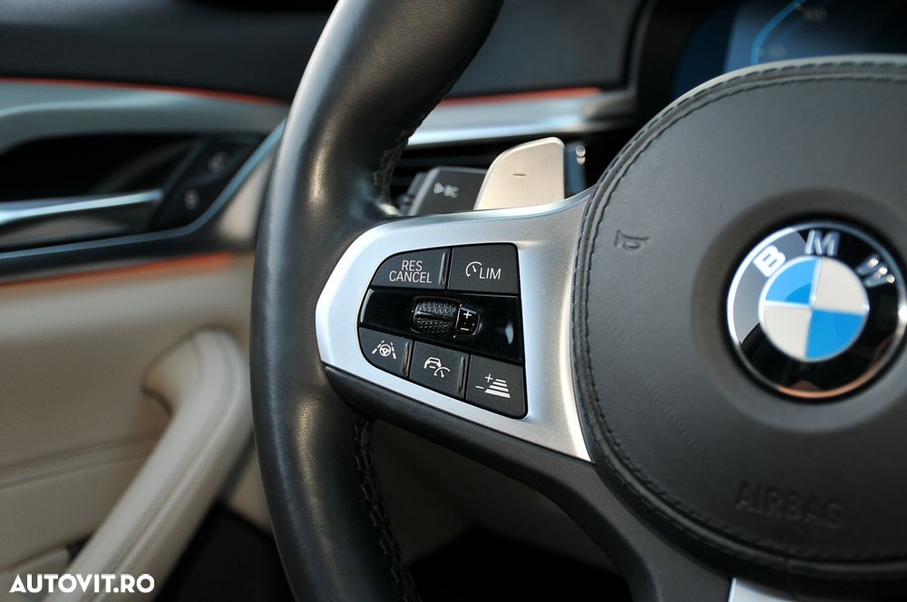 BMW Seria 5 520d Aut. M Sport Edition - 31