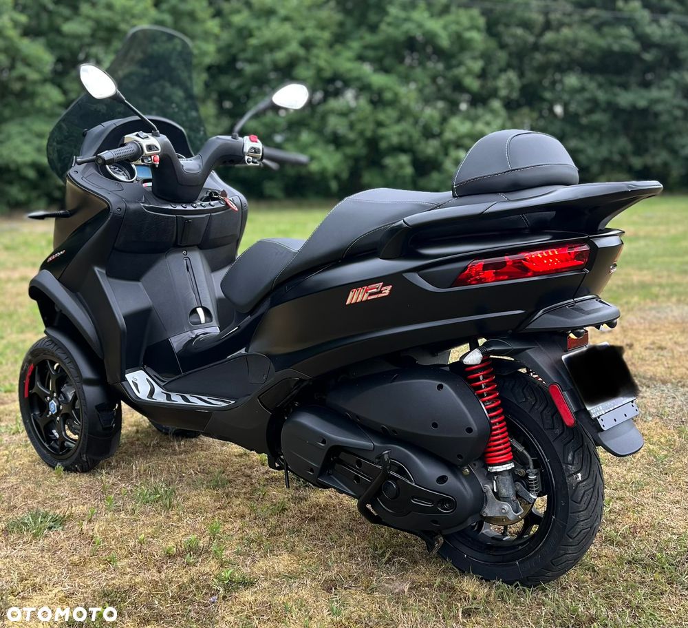 Piaggio MP-3 - 5