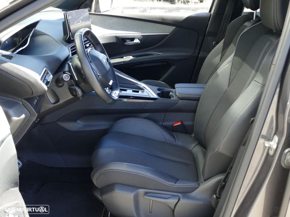 Peugeot 3008 1.5 BlueHDi GT EAT8 - 26