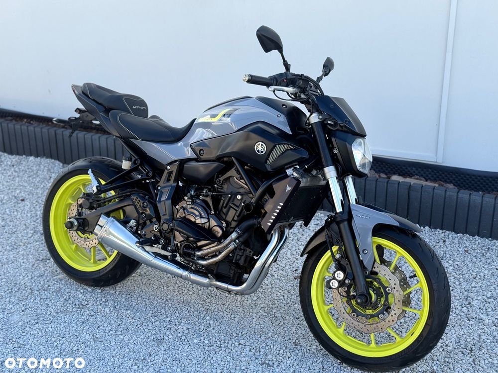 Yamaha MT - 20