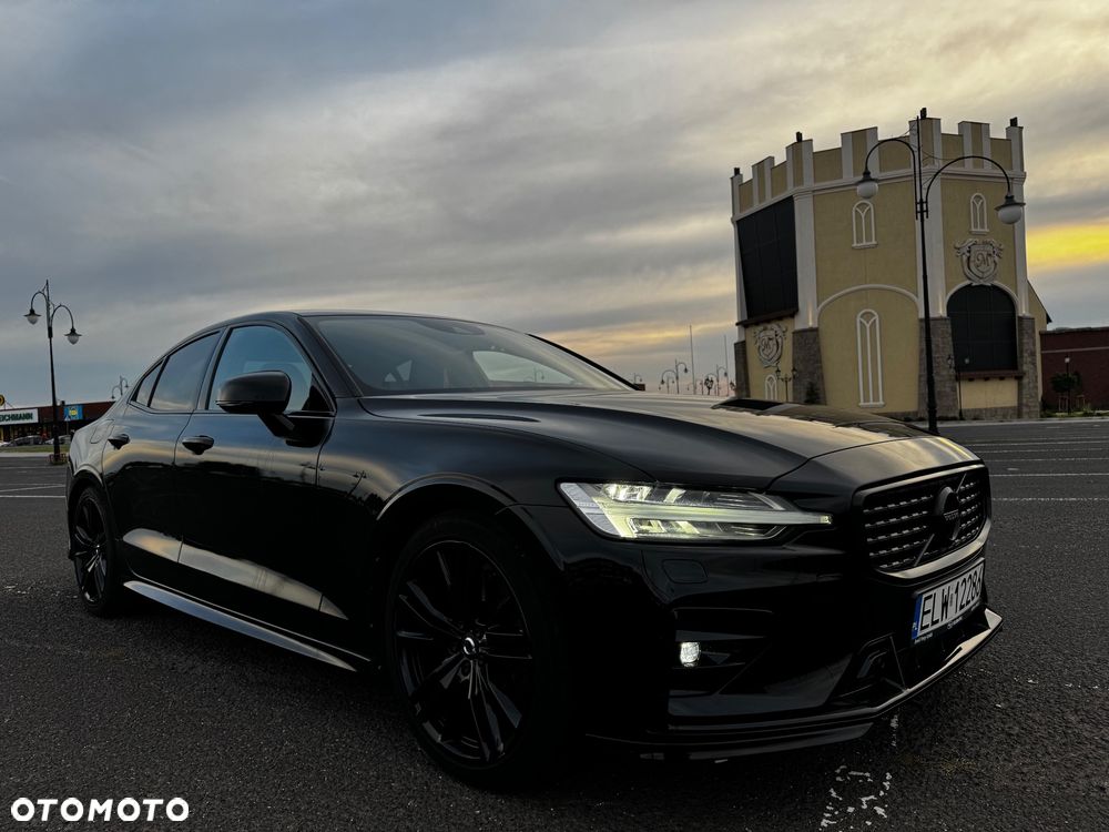 Volvo S60 T5 R-Design - 4