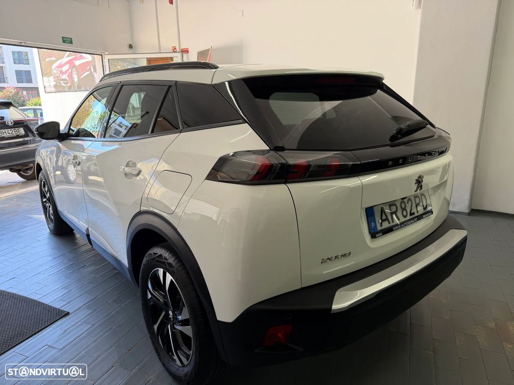 Peugeot 2008 1.2 PureTech Allure - 3
