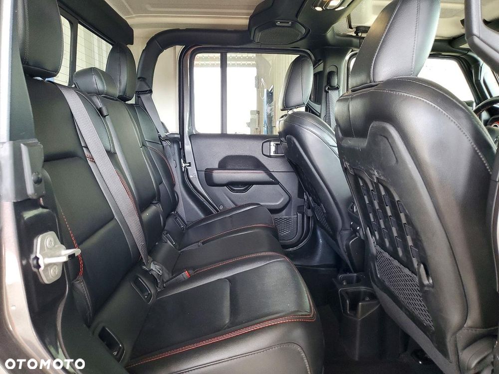 Jeep Gladiator - 11