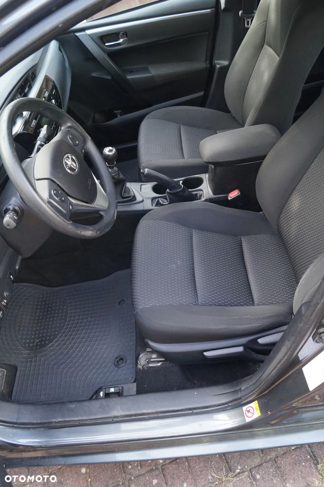 Toyota Corolla 1.6 Active - 10