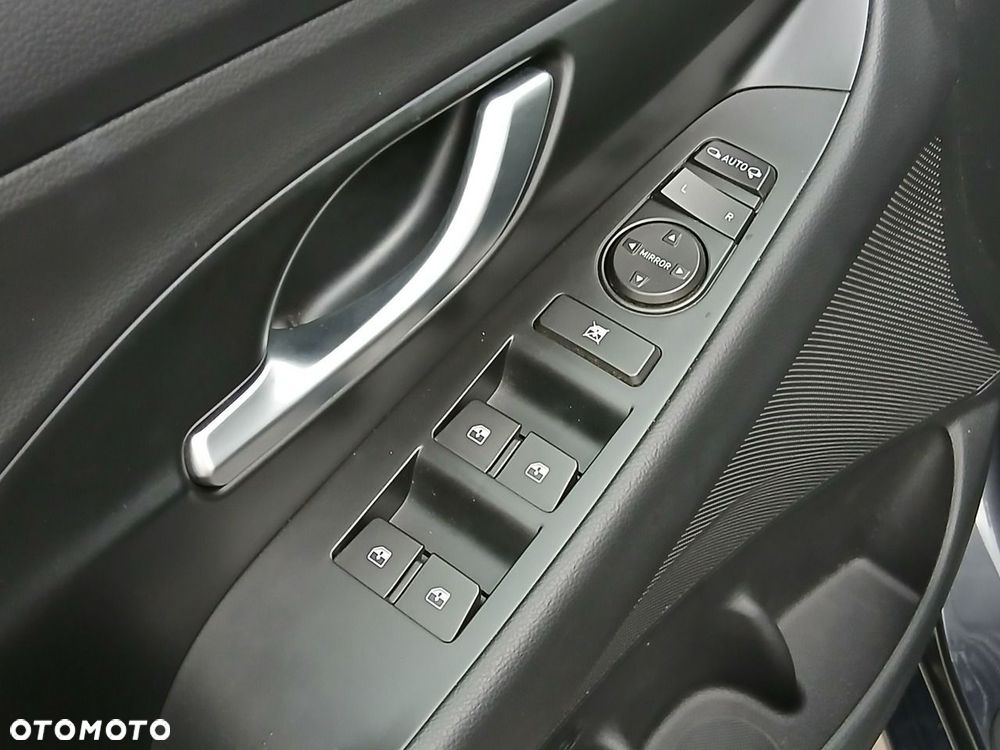 Hyundai i30 1.0 T-GDI Smart - 25